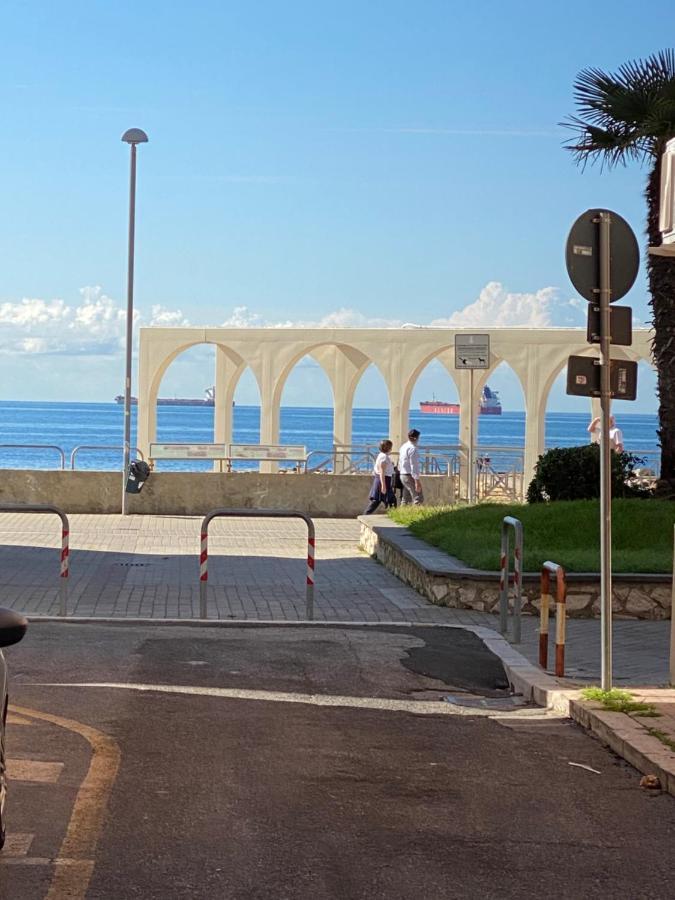 Casa Vacanza Tindara Lejlighed Civitavecchia Eksteriør billede