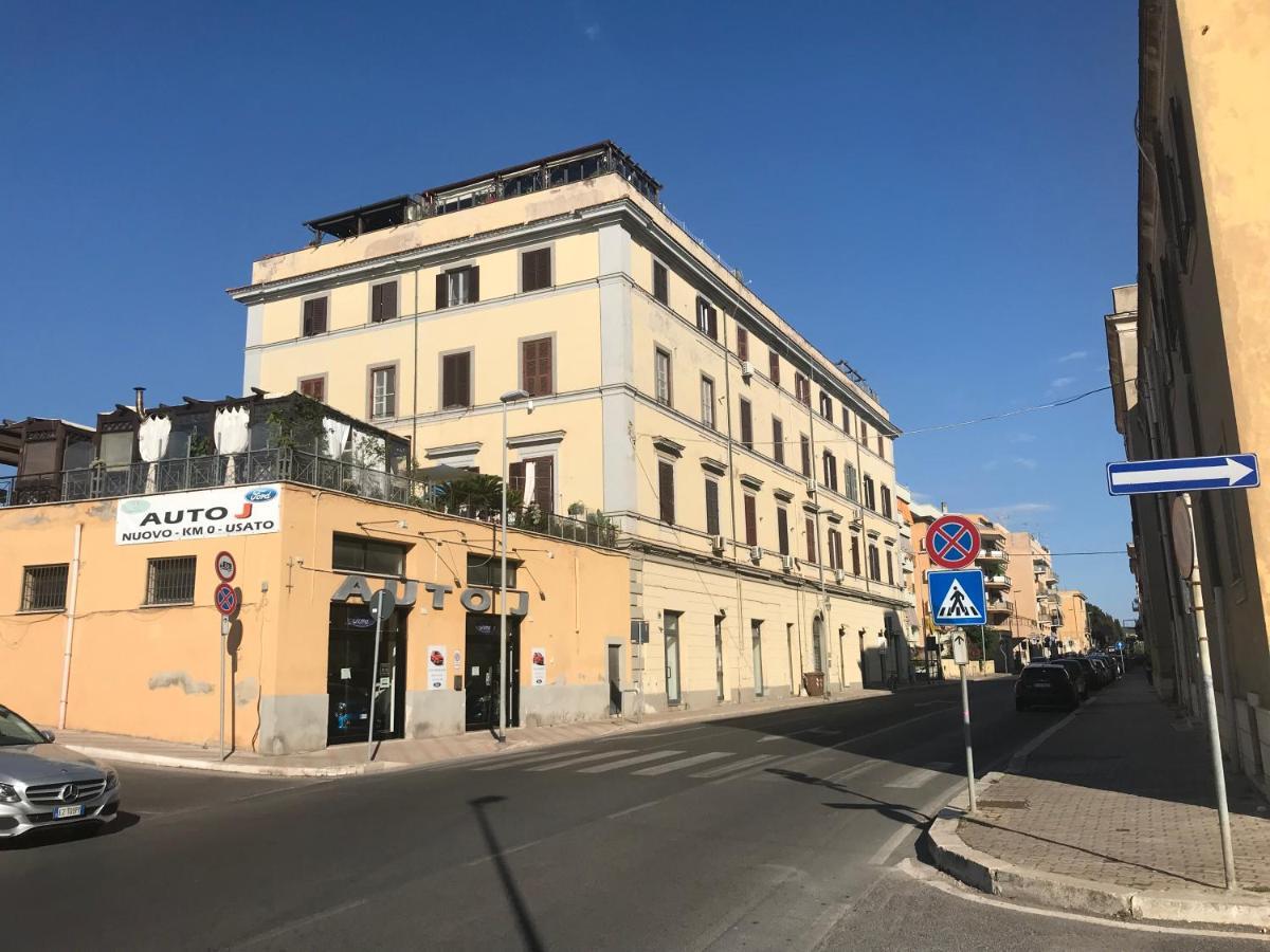 Casa Vacanza Tindara Lejlighed Civitavecchia Eksteriør billede